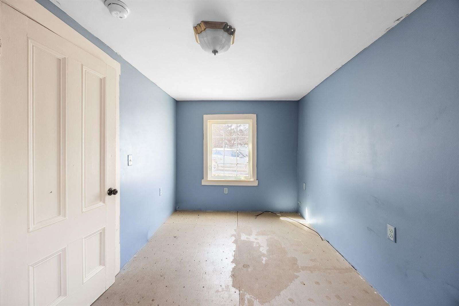 36 Northern Avenue, Hampden, ME 04444