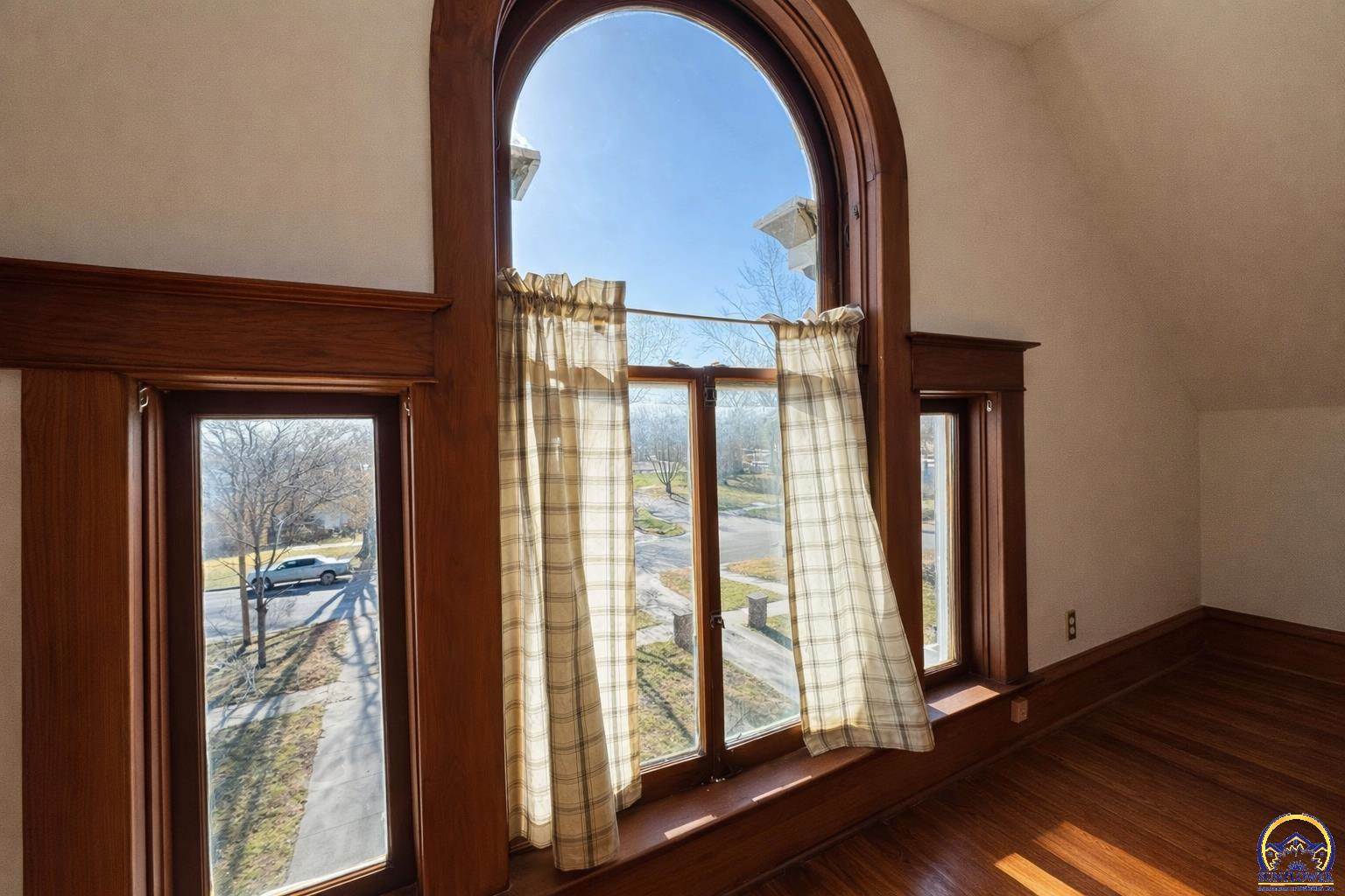 829 SW Buchanan ST, Topeka, KS 66606