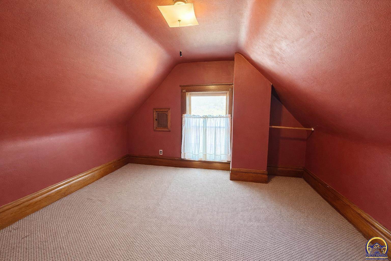 829 SW Buchanan ST, Topeka, KS 66606