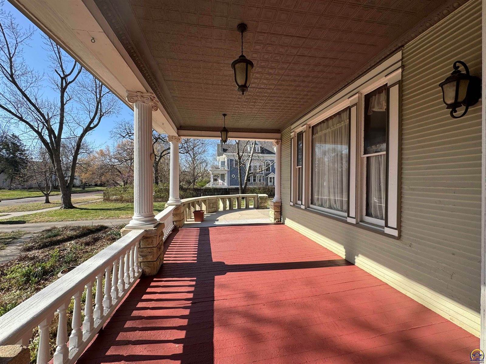 829 SW Buchanan ST, Topeka, KS 66606