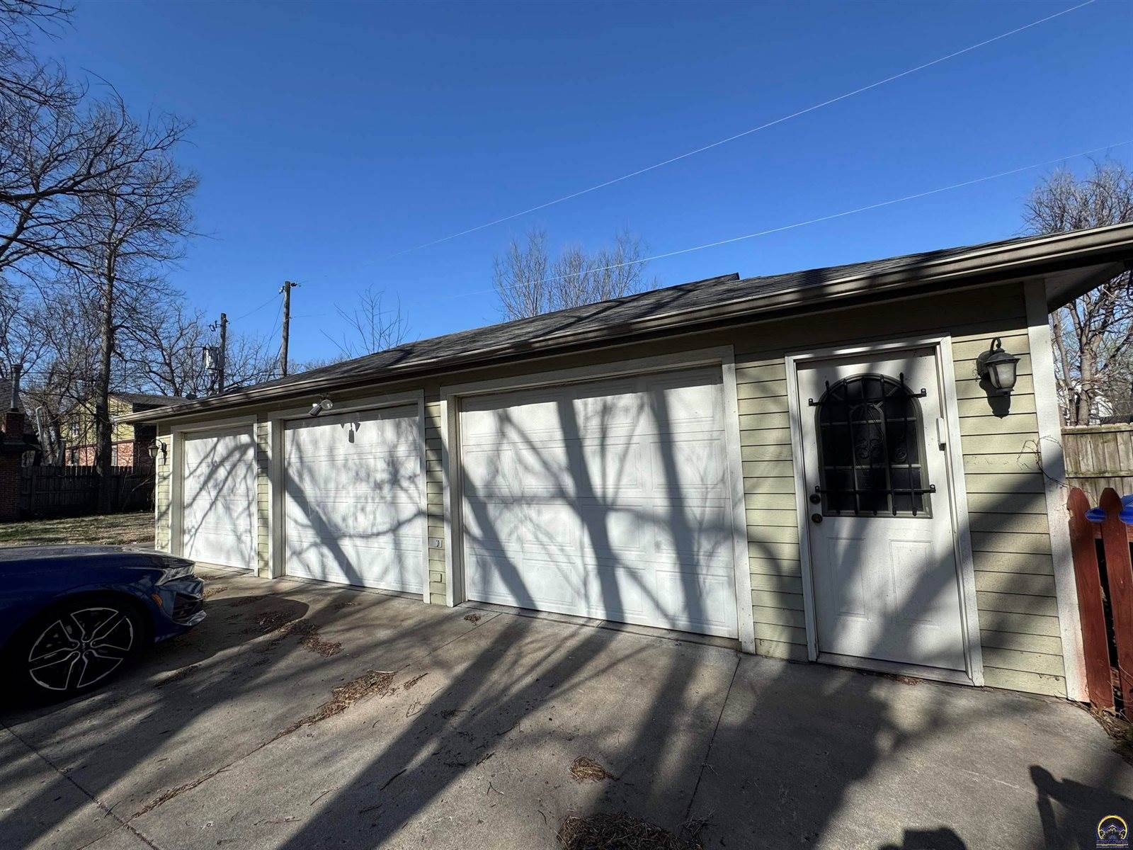 829 SW Buchanan ST, Topeka, KS 66606