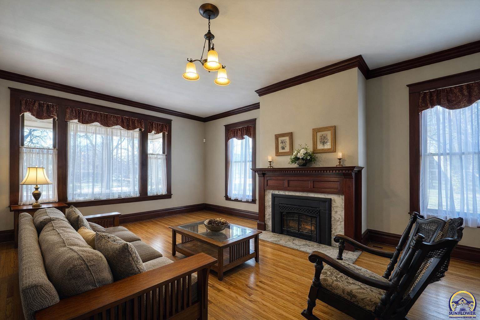 829 SW Buchanan ST, Topeka, KS 66606