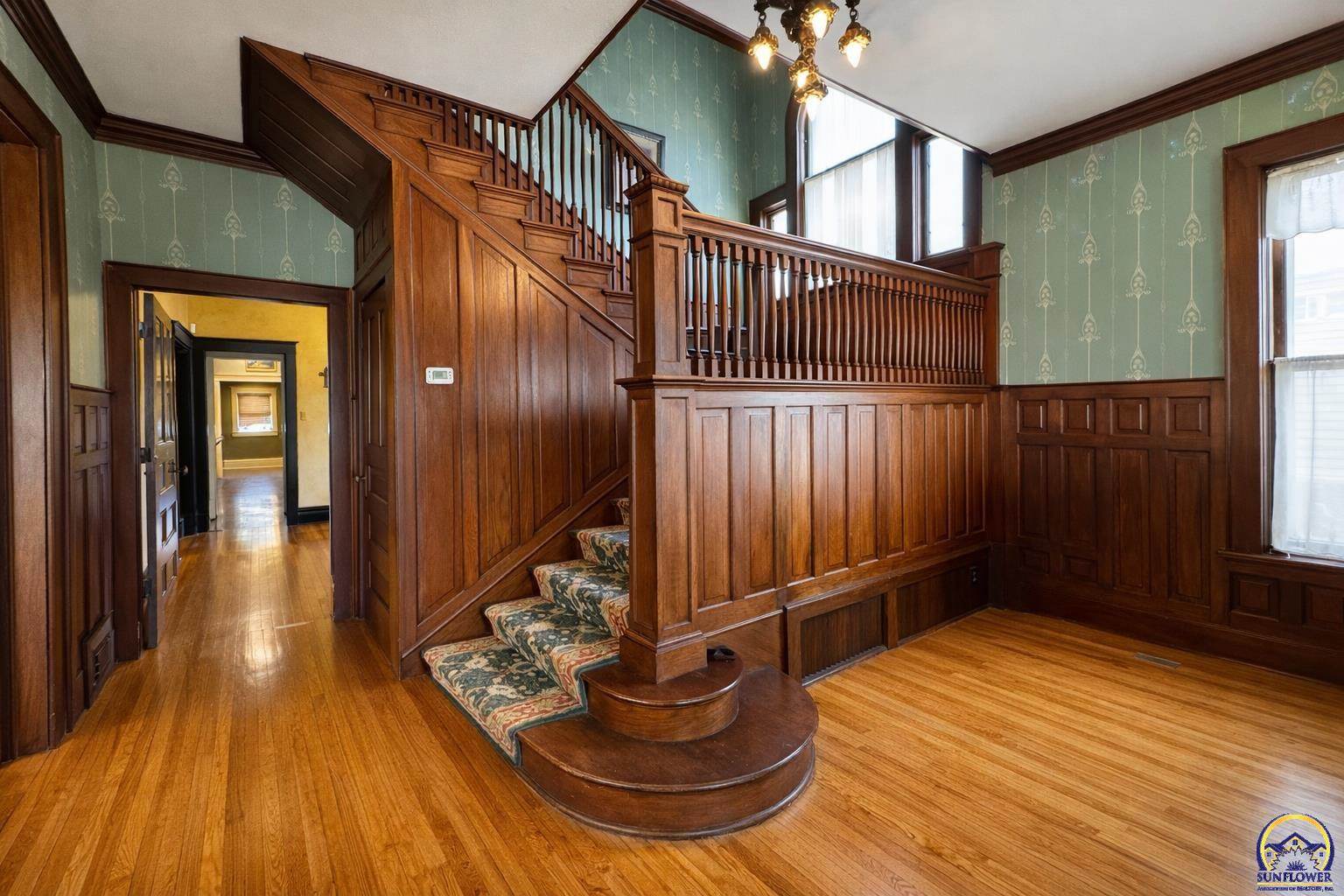 829 SW Buchanan ST, Topeka, KS 66606