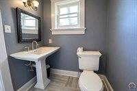 829 SW Buchanan ST, Topeka, KS 66606