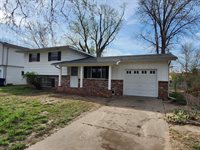 1931 East 50th St S, Wichita, KS 67216