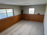 1931 East 50th St S, Wichita, KS 67216