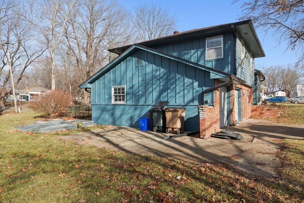 506 South Adams Street, Raymore, MO 64083