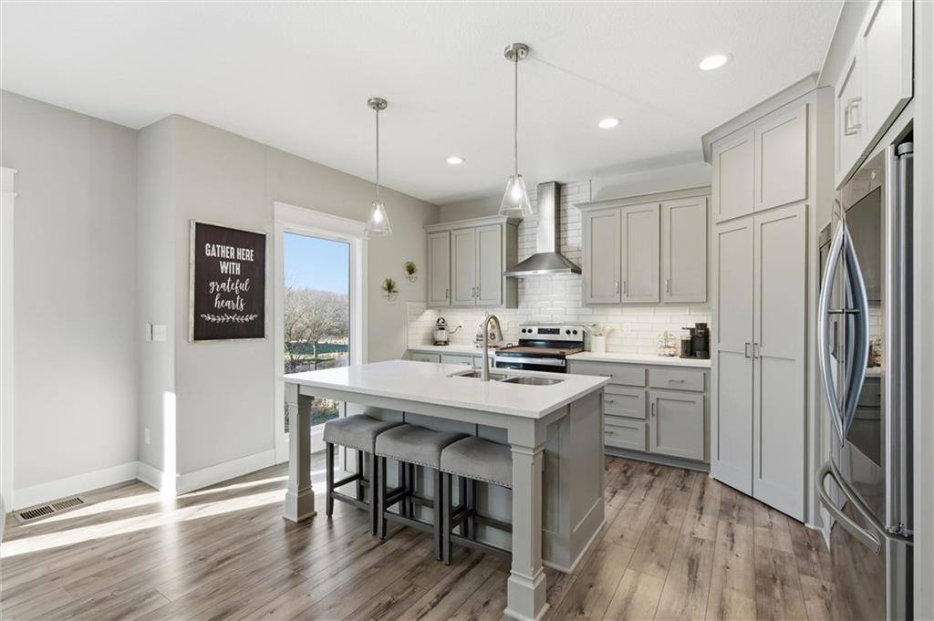 308 East Oak Street, Lone Jack, MO 64070