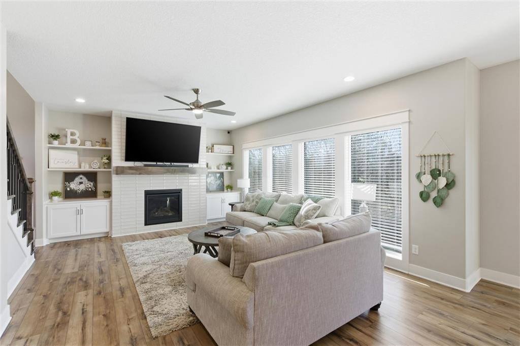 308 East Oak Street, Lone Jack, MO 64070