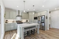308 East Oak Street, Lone Jack, MO 64070