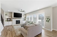 308 East Oak Street, Lone Jack, MO 64070