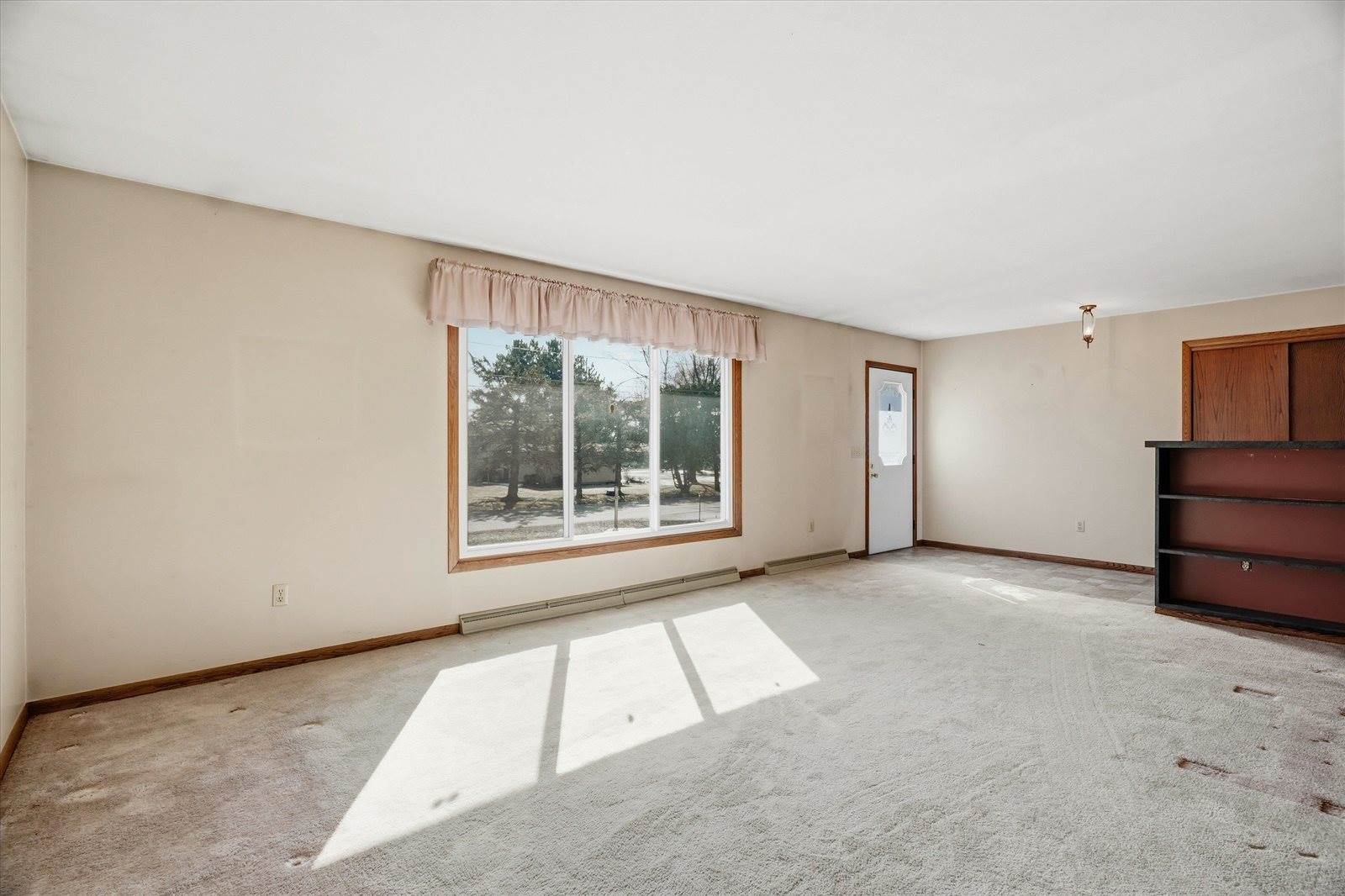 1906 S Cedar Avenue, Marshfield, WI 54449