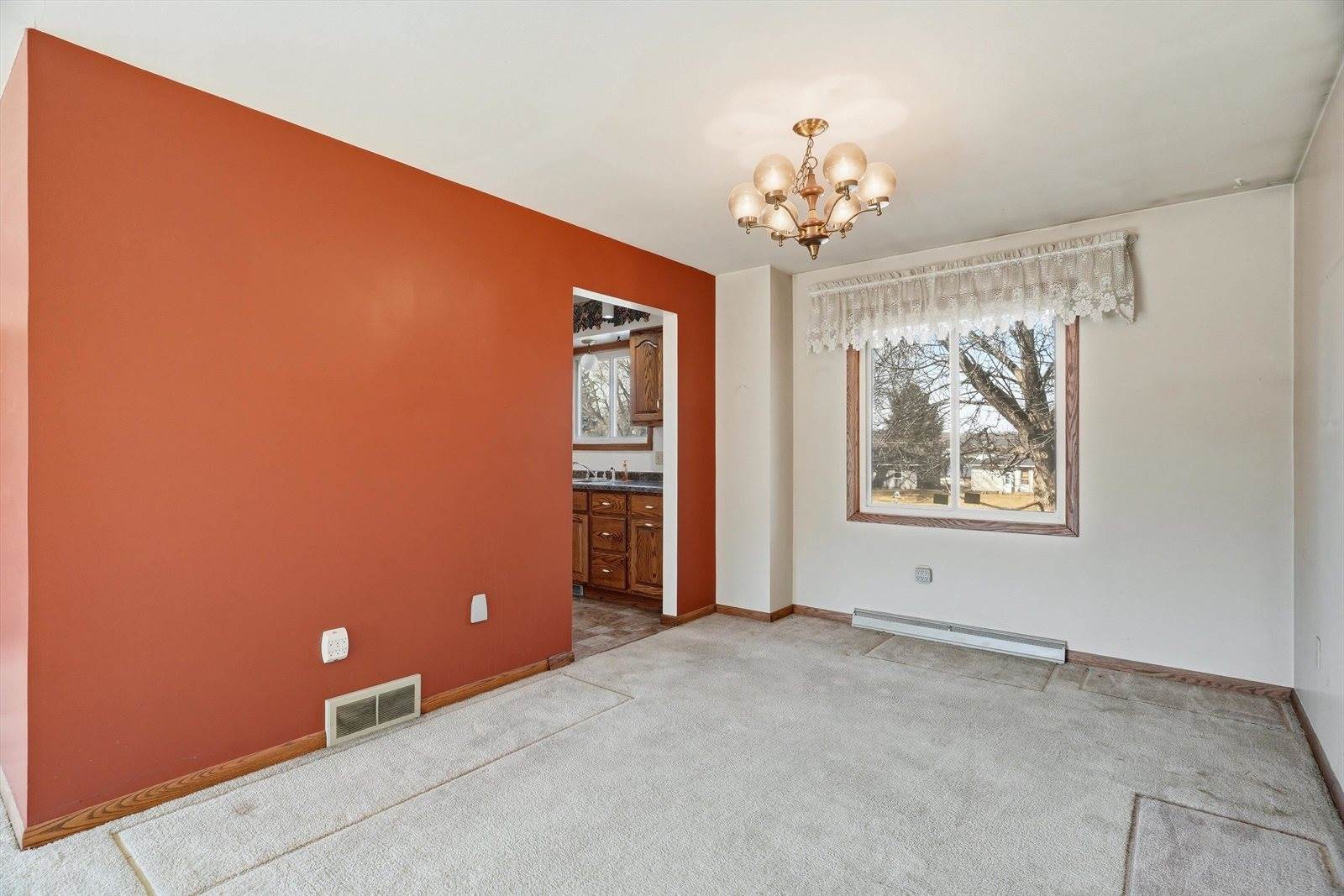 1906 S Cedar Avenue, Marshfield, WI 54449