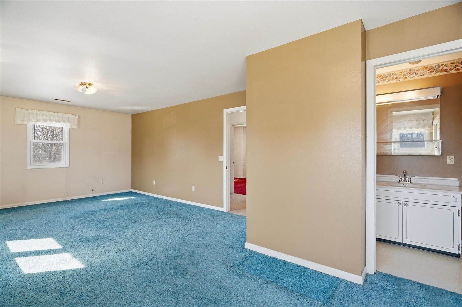 1906 S Cedar Avenue, Marshfield, WI 54449