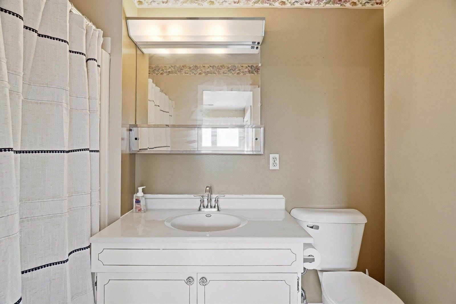 1906 S Cedar Avenue, Marshfield, WI 54449