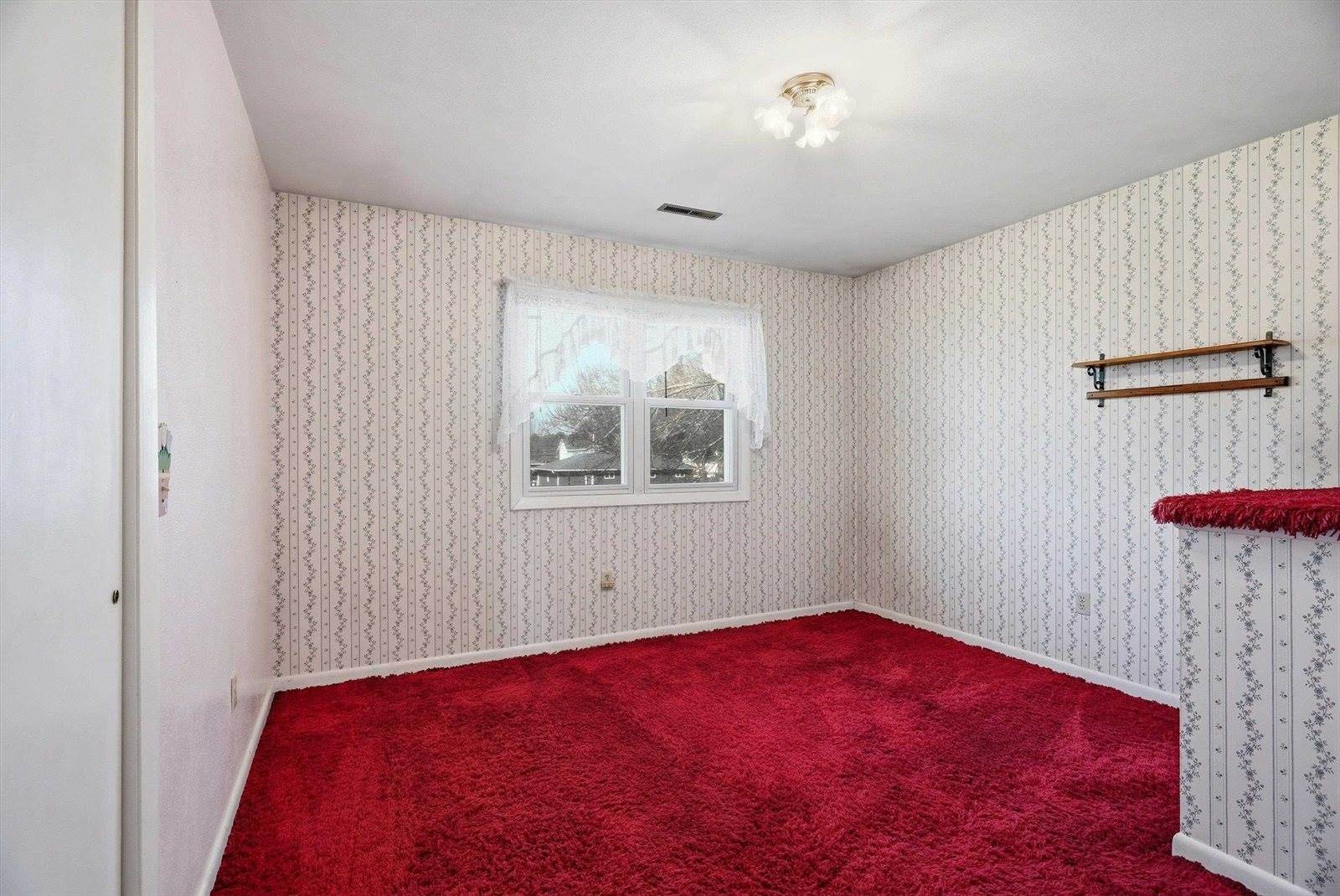 1906 S Cedar Avenue, Marshfield, WI 54449
