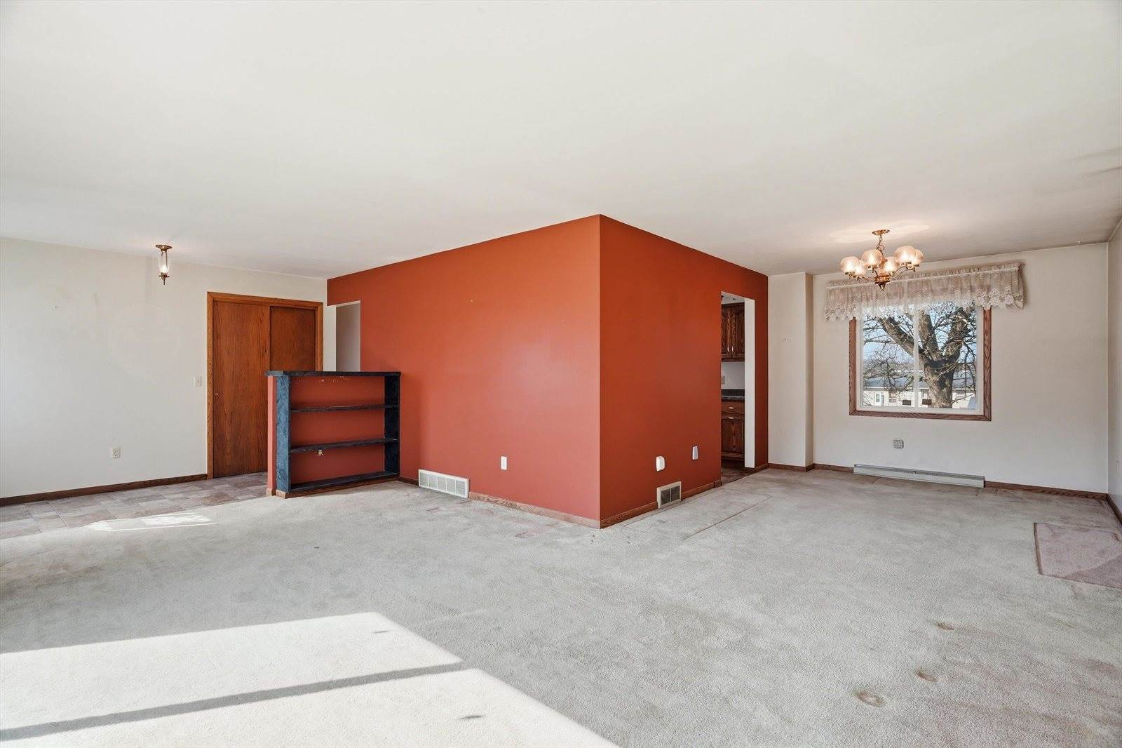 1906 S Cedar Avenue, Marshfield, WI 54449