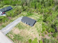 52 Lindsay Drive, Levant, ME 04456