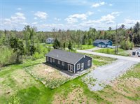 52 Lindsay Drive, Levant, ME 04456