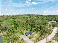 52 Lindsay Drive, Levant, ME 04456