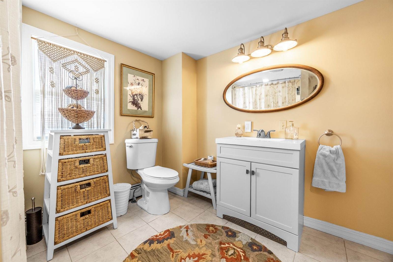 10 Pleasant Street, Winterport, ME 04496