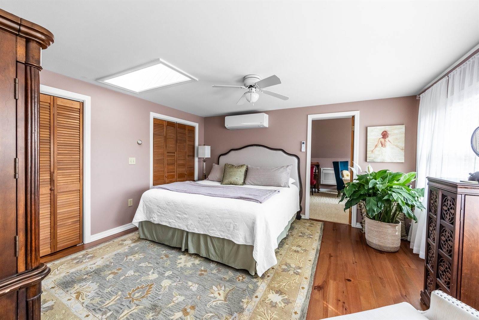 10 Pleasant Street, Winterport, ME 04496