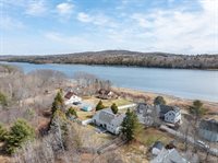 10 Pleasant Street, Winterport, ME 04496
