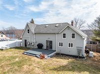 10 Pleasant Street, Winterport, ME 04496