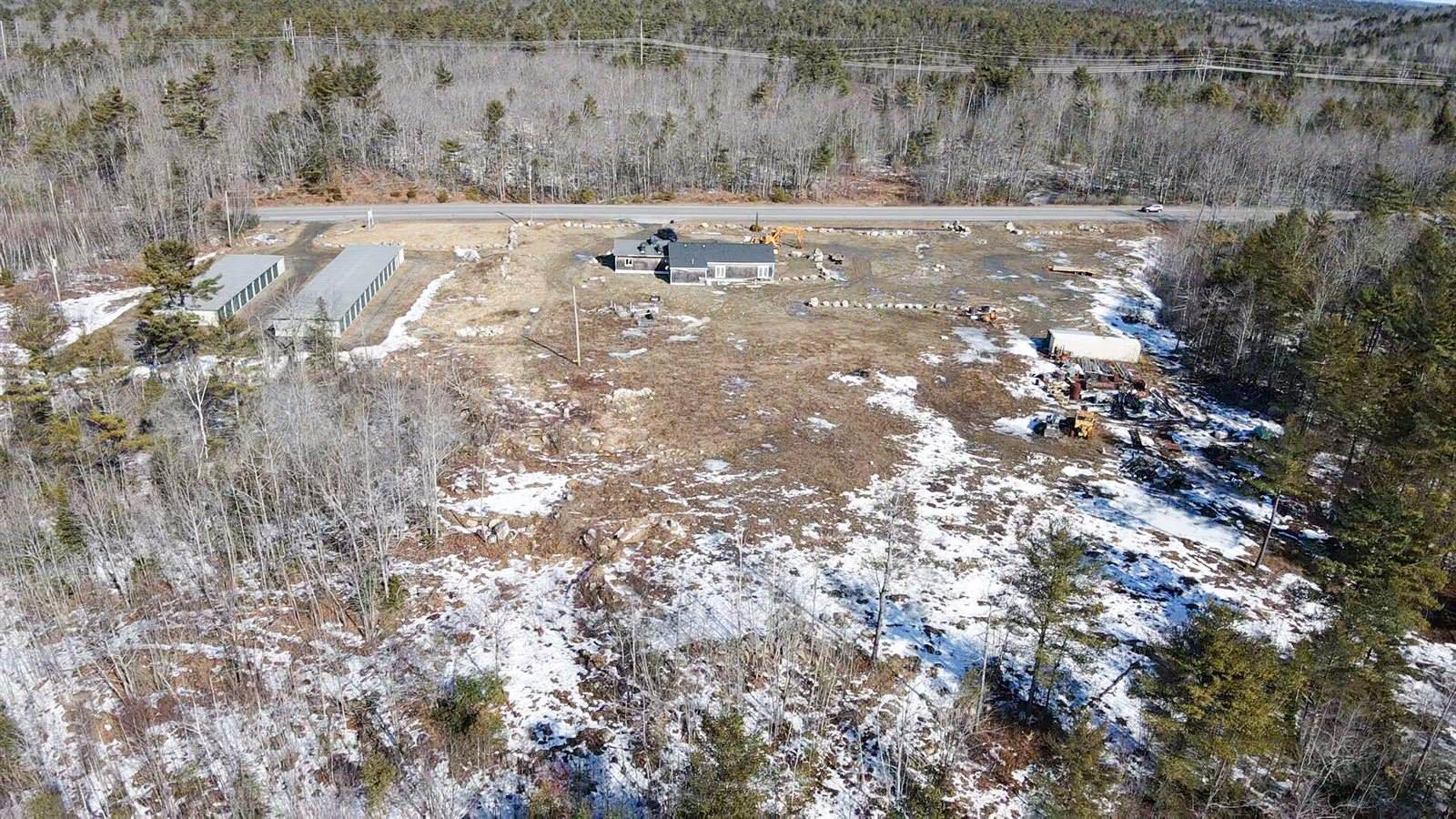 52 Augusta Road, Whitefield, ME 04353