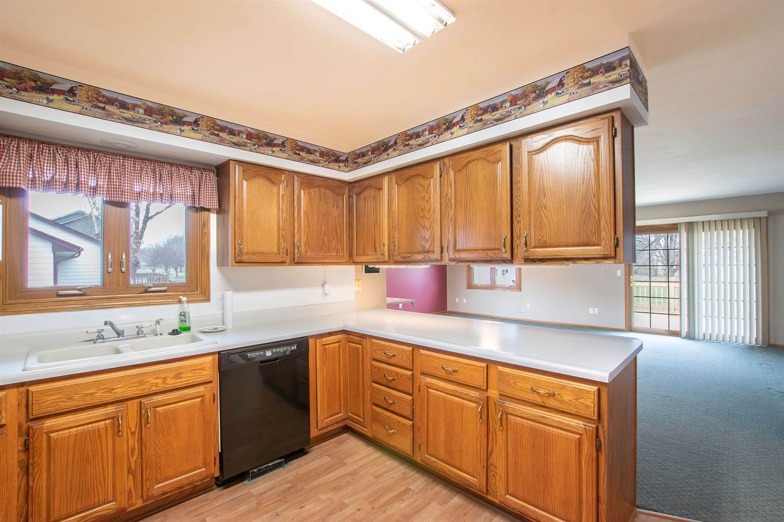 5940 NE 6th Street, Des Moines, IA 50313