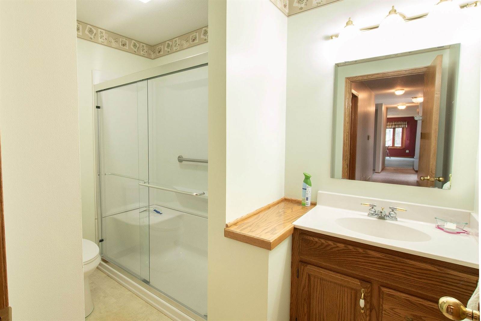 5940 NE 6th Street, Des Moines, IA 50313