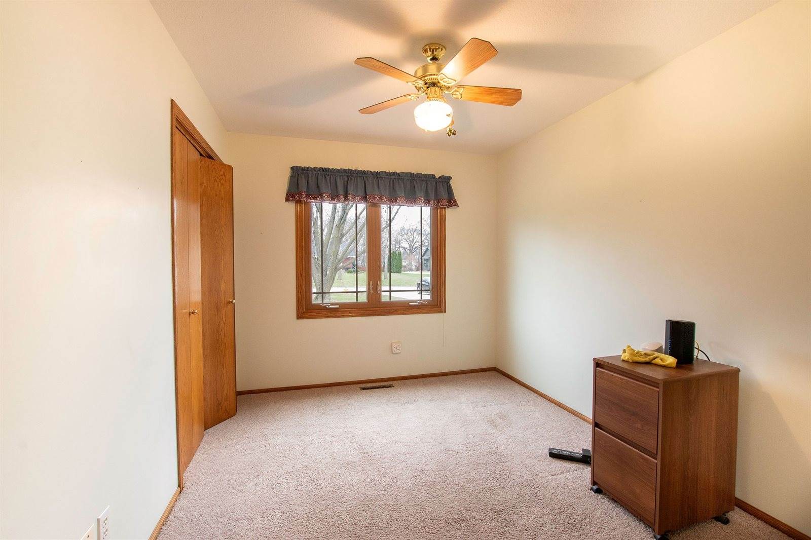 5940 NE 6th Street, Des Moines, IA 50313
