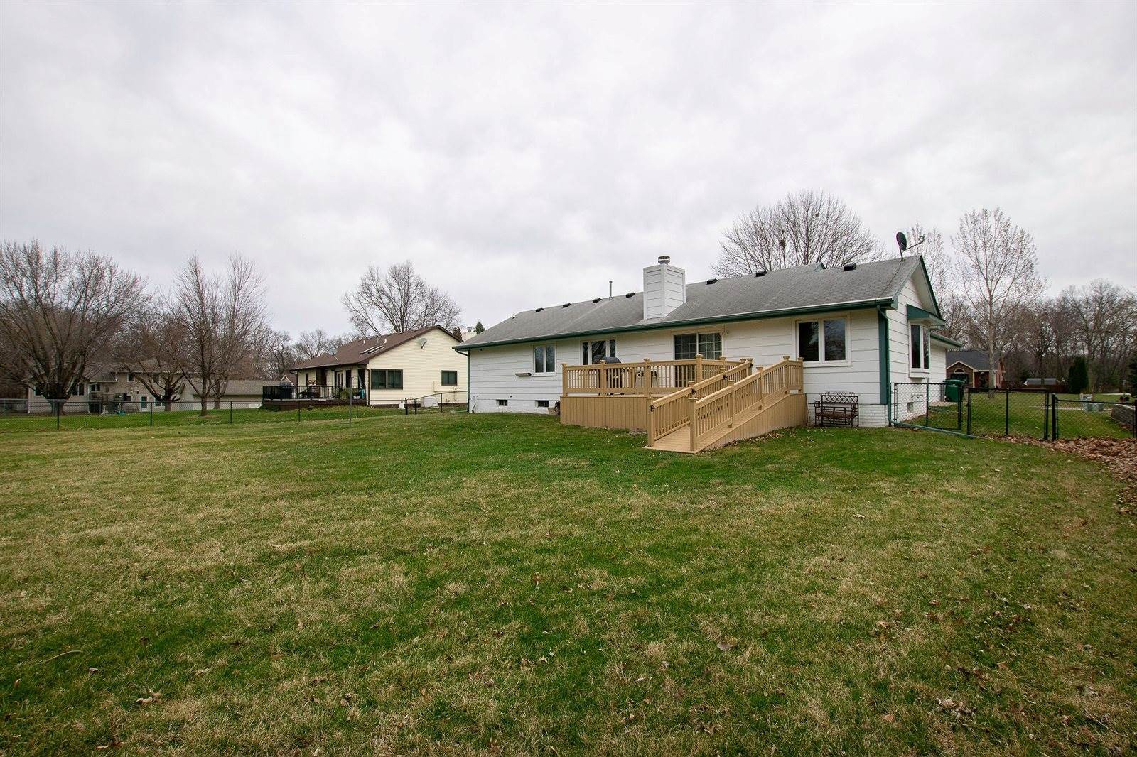5940 NE 6th Street, Des Moines, IA 50313