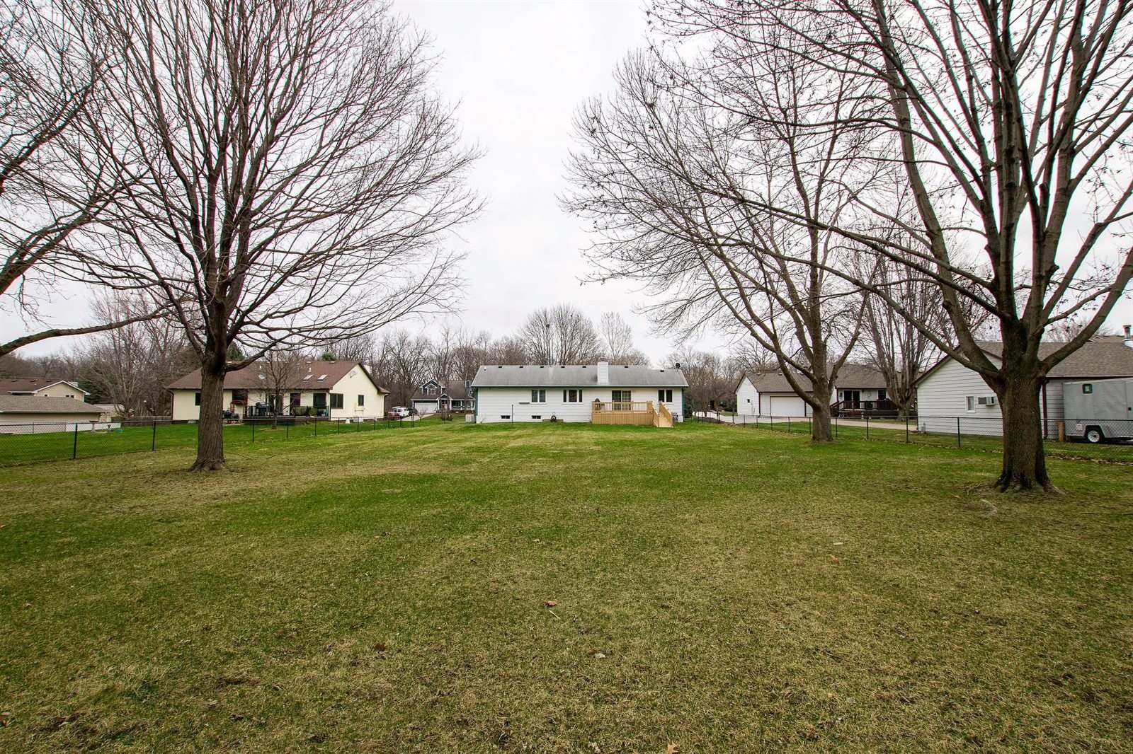 5940 NE 6th Street, Des Moines, IA 50313