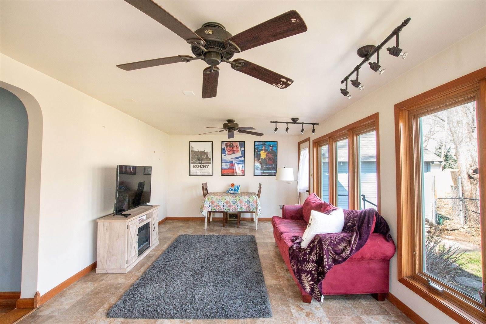 1204 North C Street, Indianola, IA 50125