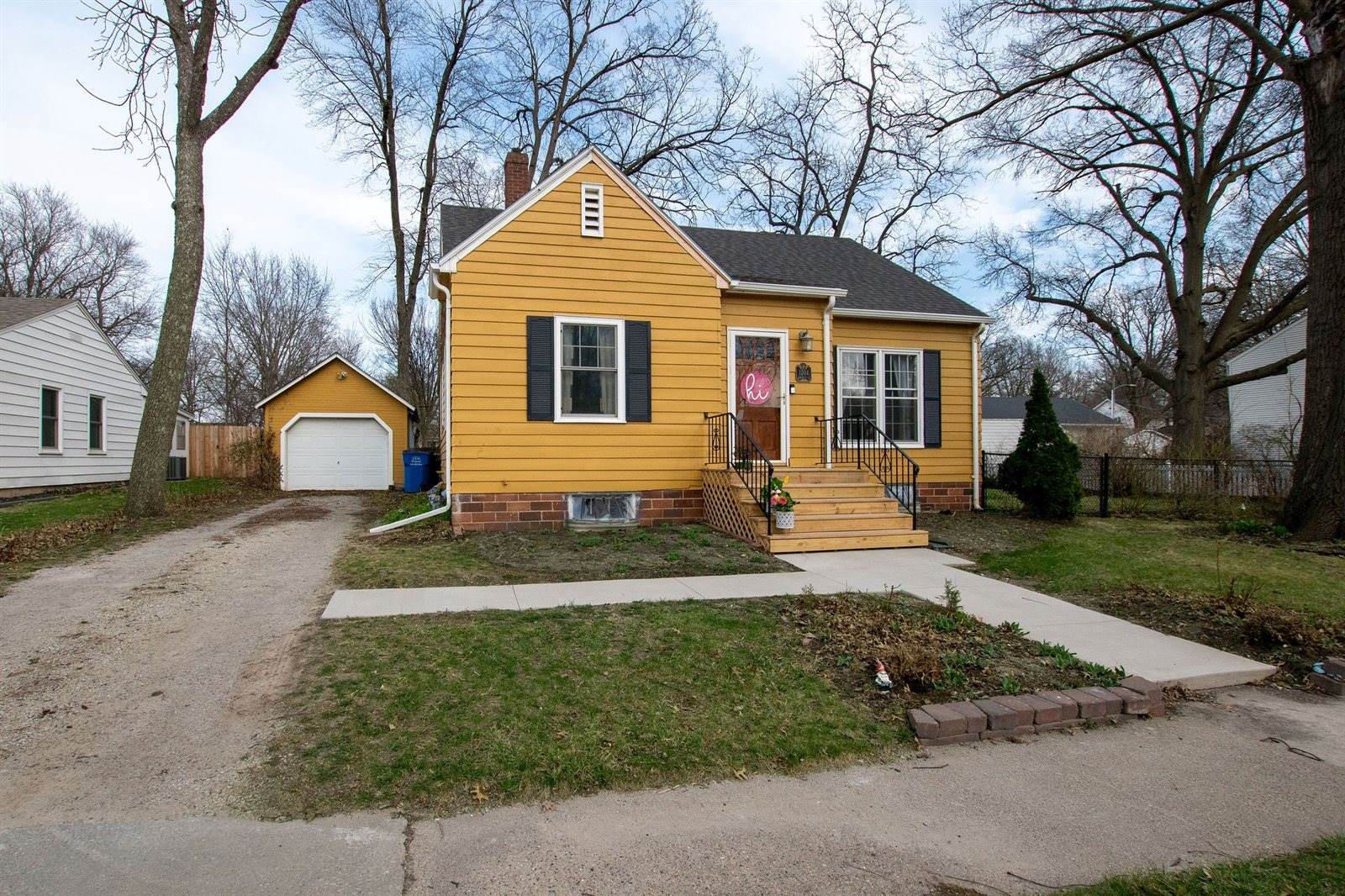 1204 North C Street, Indianola, IA 50125