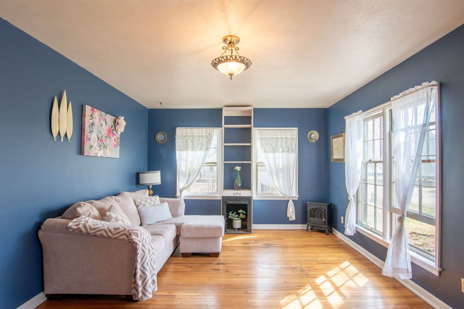 1204 North C Street, Indianola, IA 50125