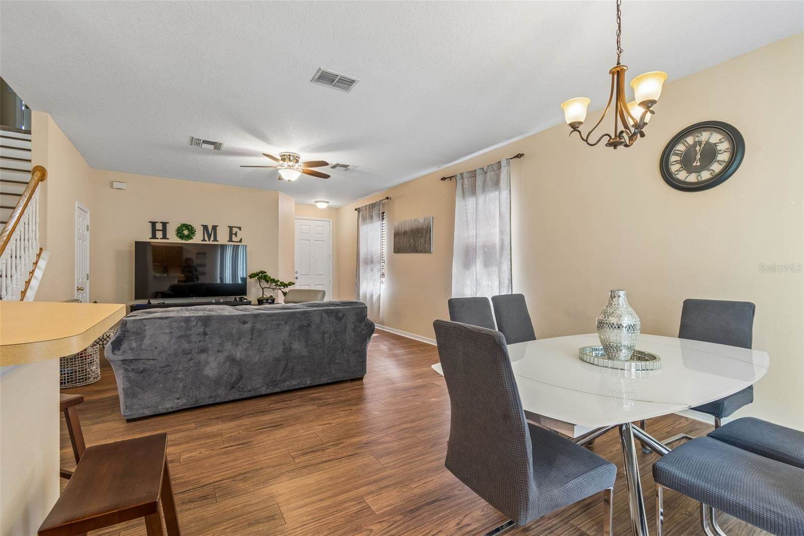 2401 Silvermoss Drive, Wesley Chapel, FL 33544