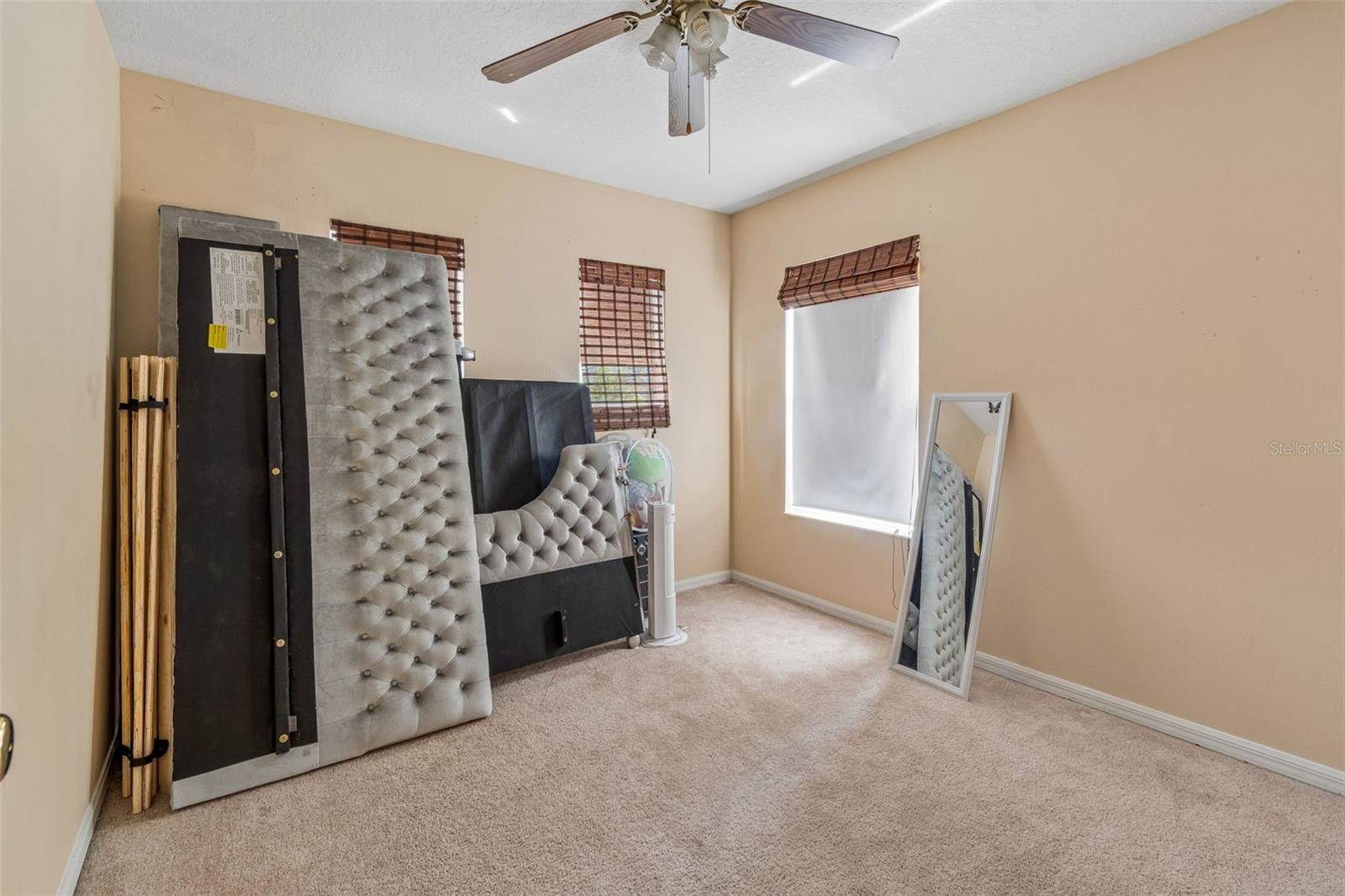 2401 Silvermoss Drive, Wesley Chapel, FL 33544