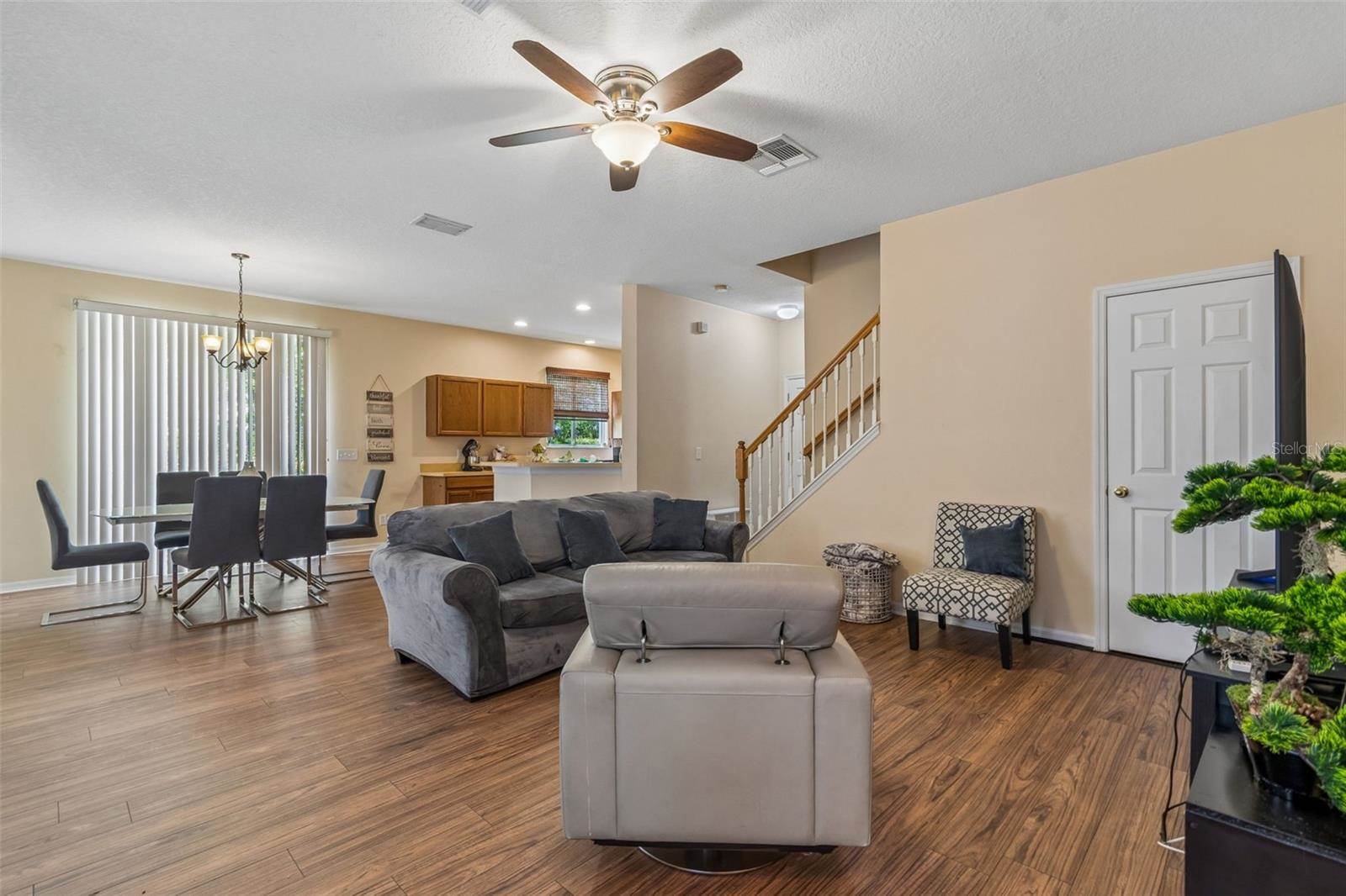 2401 Silvermoss Drive, Wesley Chapel, FL 33544