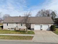 522 West Foster St, Tomah, WI 54660