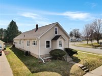 522 West Foster St, Tomah, WI 54660