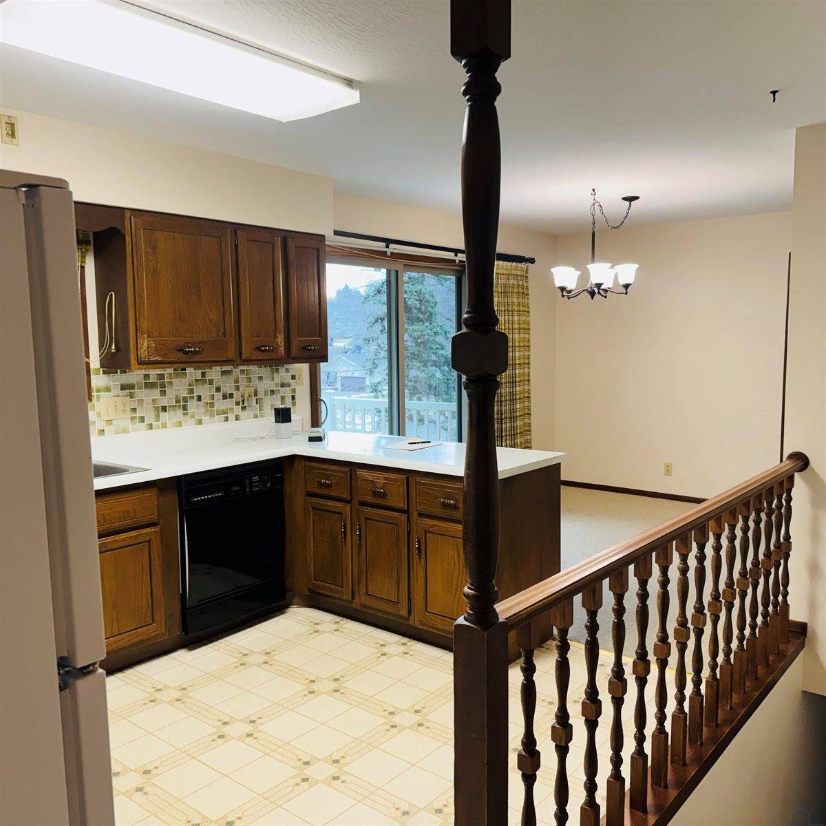 5001 Evergreen Lane, Sioux City, IA 51106