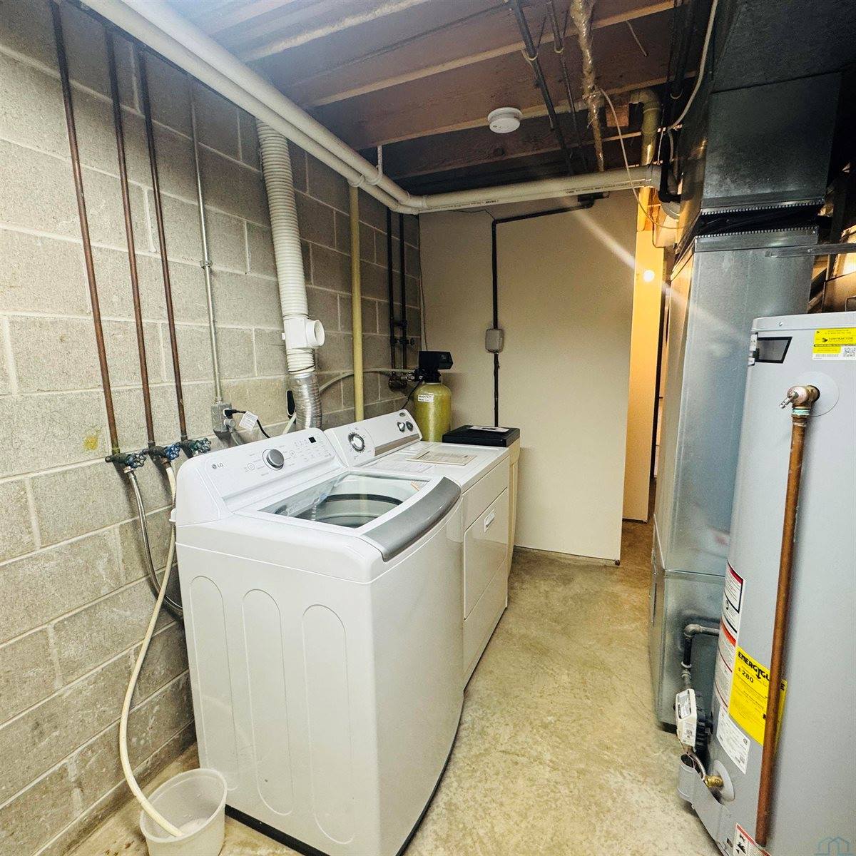 5001 Evergreen Lane, Sioux City, IA 51106