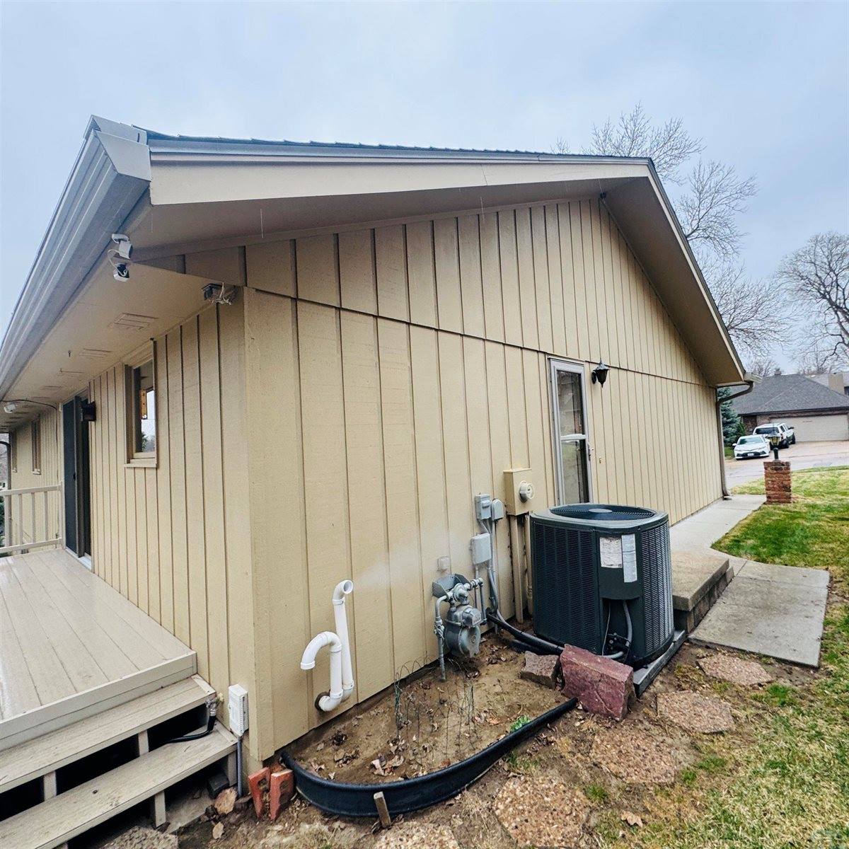 5001 Evergreen Lane, Sioux City, IA 51106