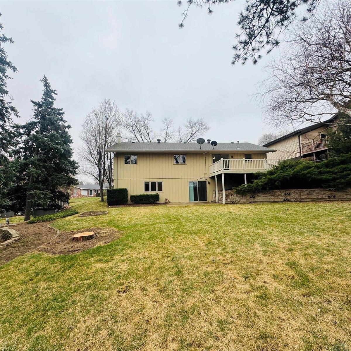 5001 Evergreen Lane, Sioux City, IA 51106