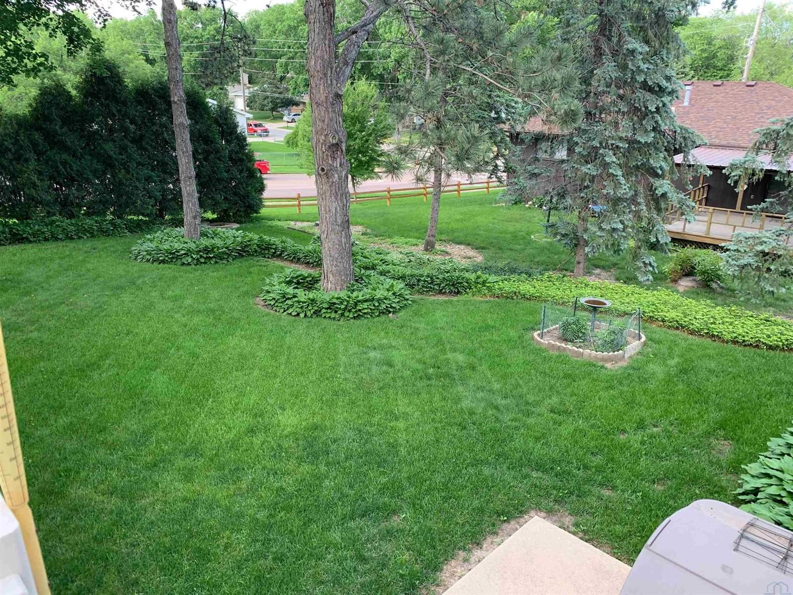 5001 Evergreen Lane, Sioux City, IA 51106