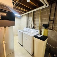 5001 Evergreen Lane, Sioux City, IA 51106