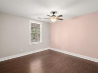 405 Dove Ln, Leesville, LA 71446