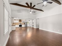 405 Dove Ln, Leesville, LA 71446